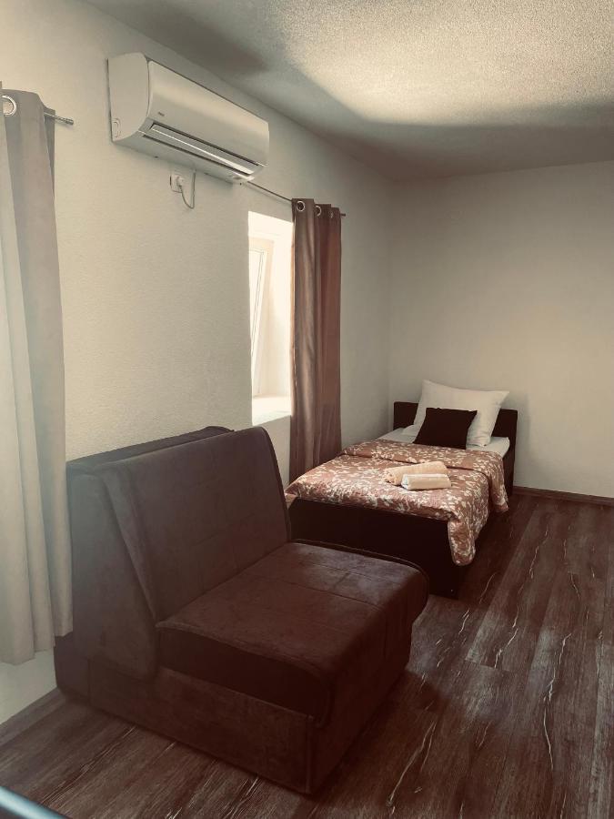Hotel Pansion Luka à Međugorje Extérieur photo